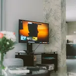 Bica Luxury Penthouse Apartament *