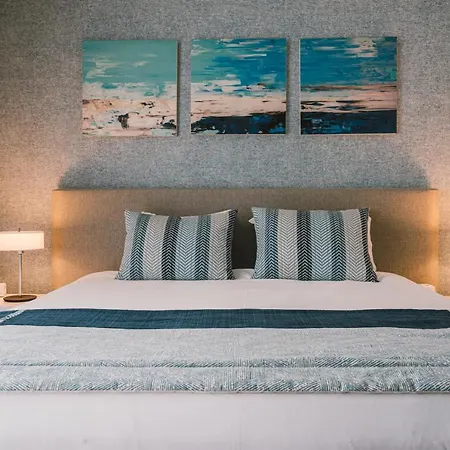 아파트 Bica, Luxury Heated Penthouses With Jacuzzi And Large Terrace In
