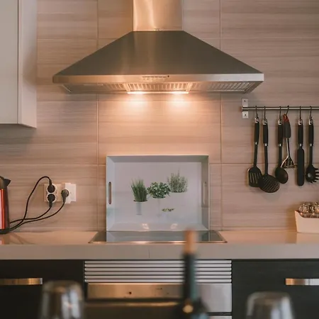 아파트 Bica, Luxury Heated Penthouses With Jacuzzi And Large Terrace In