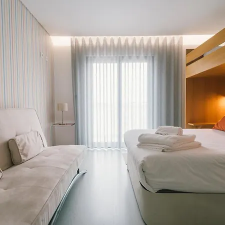 Bica, Luxury Heated Penthouses With Jacuzzi And Large Terrace In Apartment *