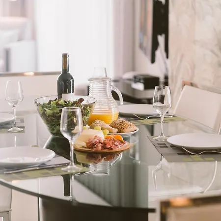 Apartament Bica, Luxury Heated Penthouse With Jacuzzi And Large Terrace In *