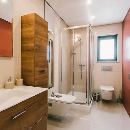 Bica, Luxury Heated Penthouse With Jacuzzi And Large Terrace In Baleal