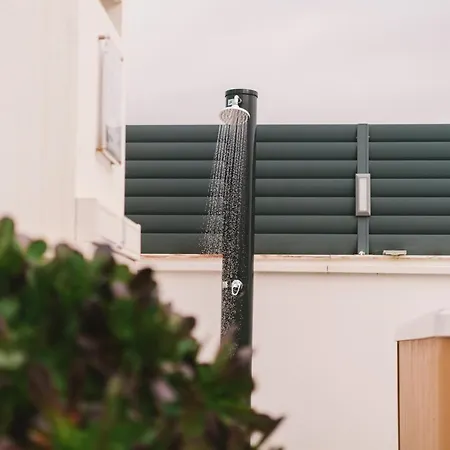 Apartament Bica, Luxury Heated Penthouse With Jacuzzi And Large Terrace In *