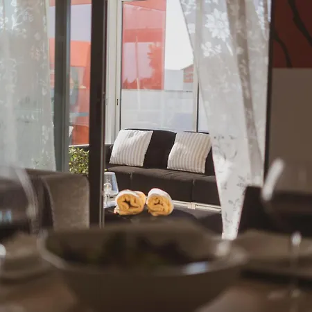 Bica, Luxury Heated Penthouses With Jacuzzi And Large Terrace In *