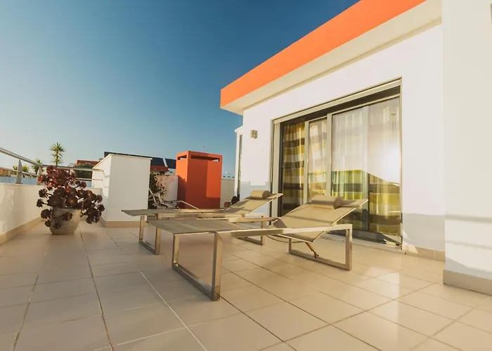 Bica, Luxury Heated Penthouse With Jacuzzi And Large Terrace In *