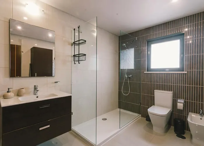 Apartament Bica, Luxury Heated Penthouse With Jacuzzi And Large Terrace In Baleal