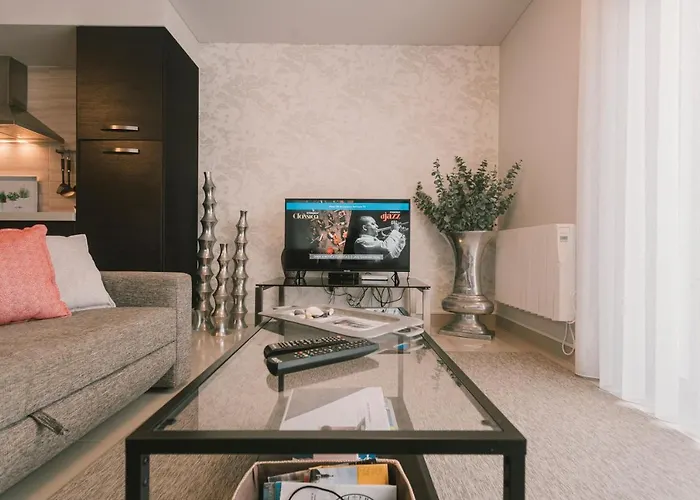 Bica, Luxury Heated Penthouse With Jacuzzi And Large Terrace In *