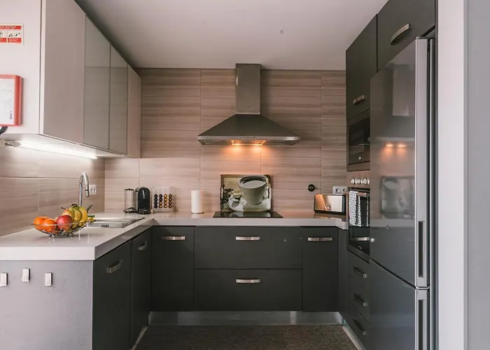 Bica, Luxury Heated Penthouse With Jacuzzi And Large Terrace In Baleal