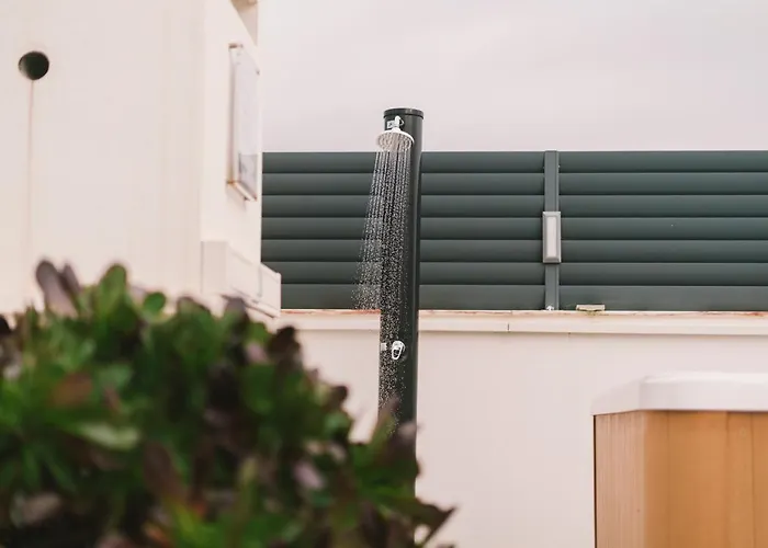 Apartament Bica, Luxury Heated Penthouse With Jacuzzi And Large Terrace In *